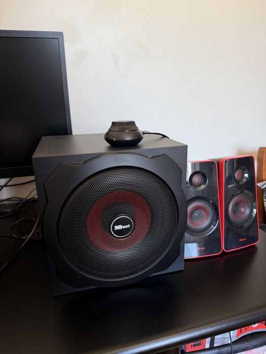 Colunas de som trust gaming