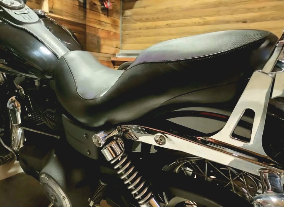 Banco Harley-Davidson Dyna  ( gel)