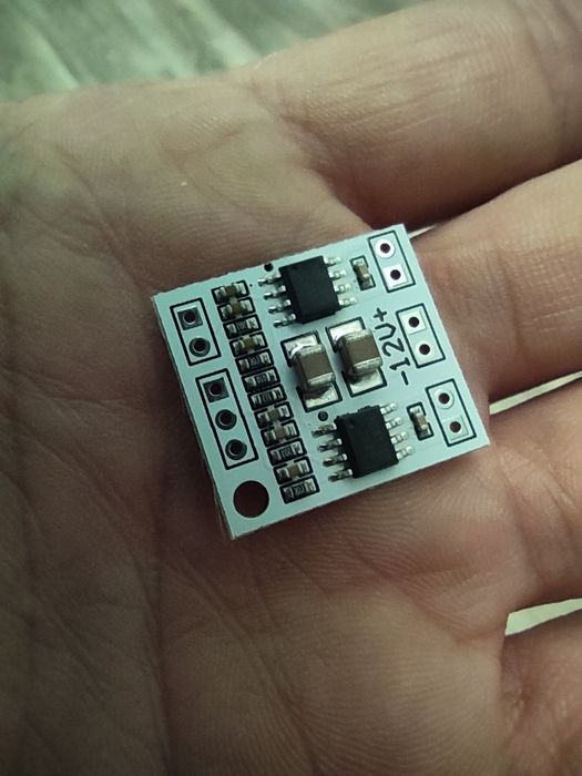 цифровой усилитель мощности 2*18 W класса D/AB,  NS4110B. DC 6-14 V.