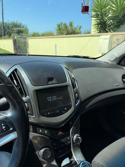 Carrinha Chevrolet Cruze - Estado irrepreensível com garantia