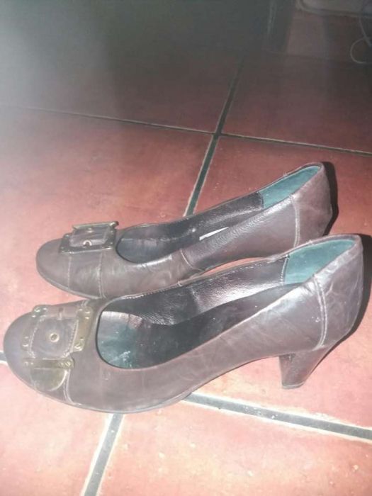 Sapatos senhora usado