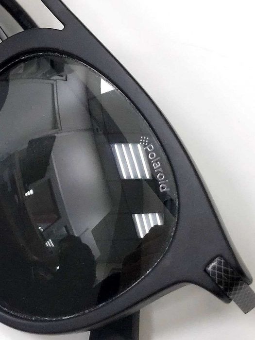 Сонцезахисні окуляри Polaroid PLD2061