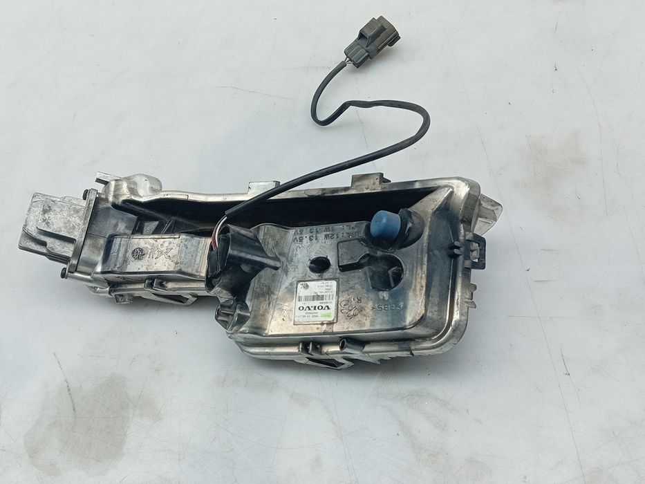 Luz circulação diurna direita VOLVO V60 I Cross Country (157)