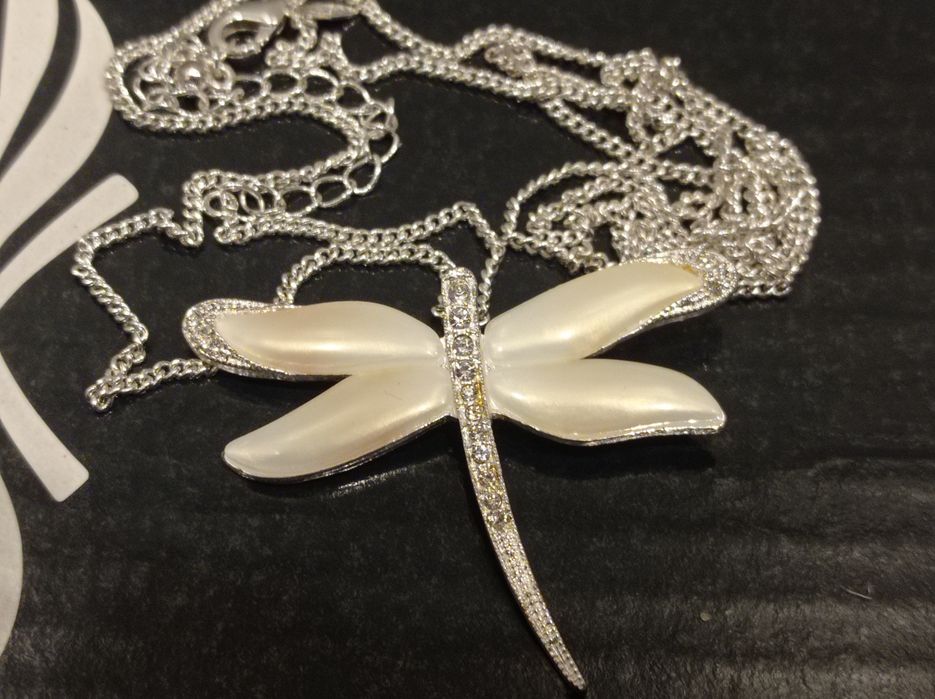 Naszyjnik "Avon"waszka