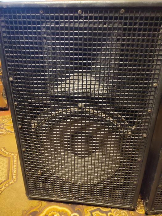 Продам музичну Акустику в дуже гарному стані,