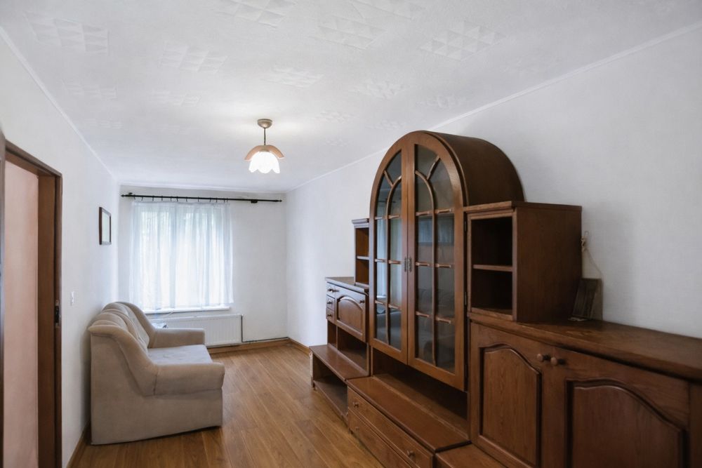 Zestaw mebli dębowych szklana  witryna  regał 

Mam na sprzedaż zesta