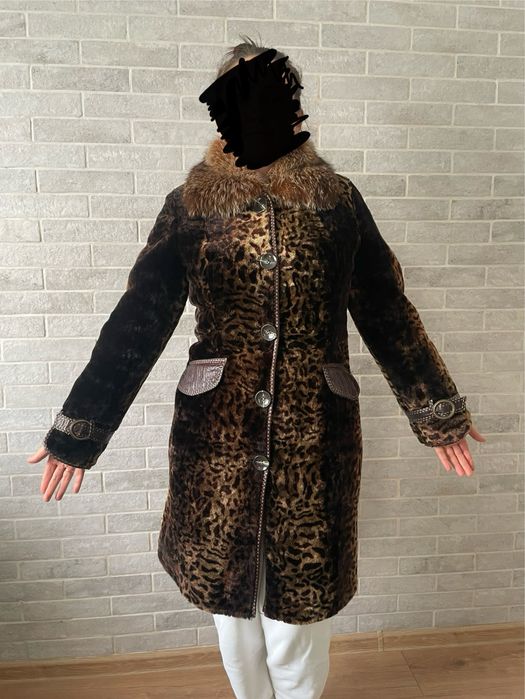 Мутонова шуба в ідеальному стані