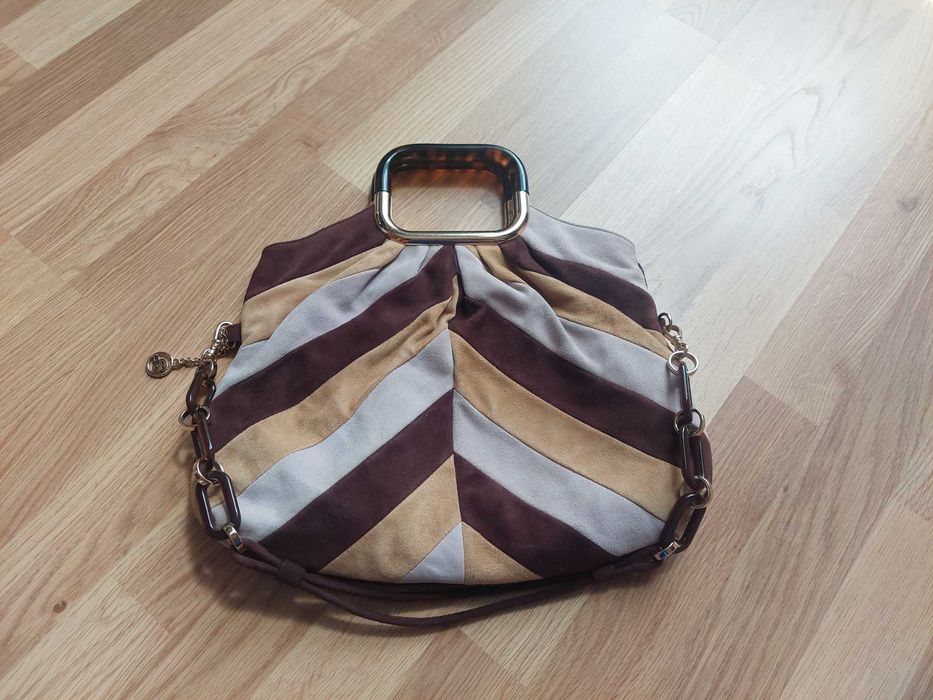 Продам сумку Bally