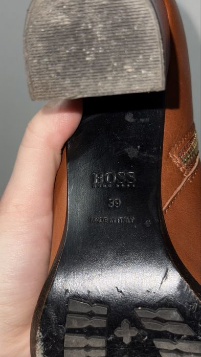 Ботильйони HUGO BOSS, 39 розмір, натуральна шкіра