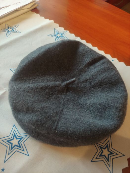 Beret     damski
