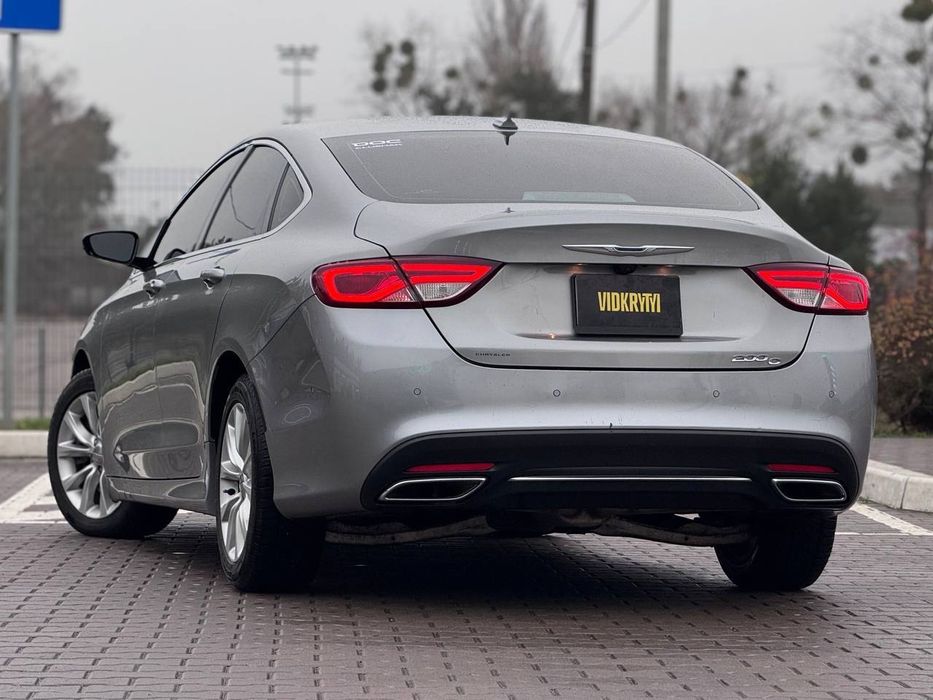 Chrysler 200 2014 року, 3,6 газ/бензин, автомат, передній привід,182т.