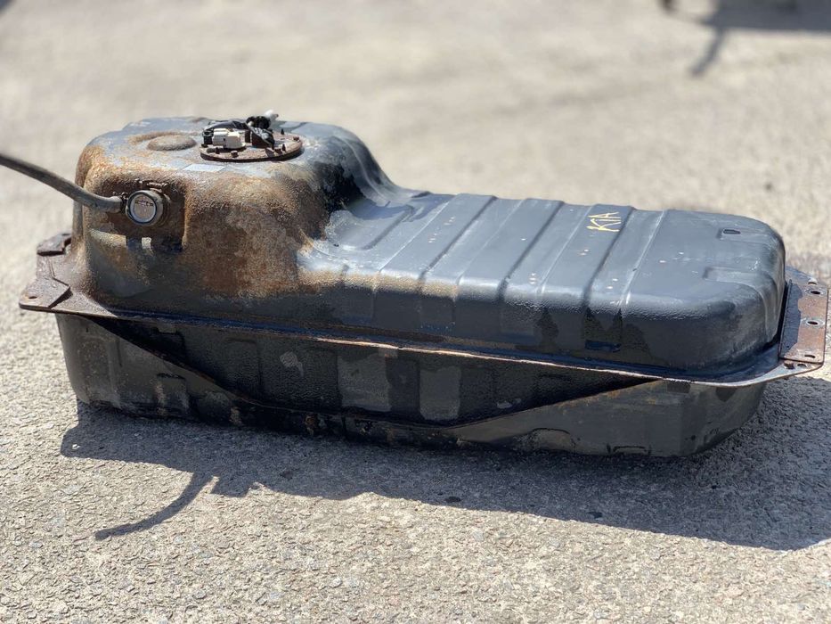 Бак паливний Kia Sorento 1 2.5crdi