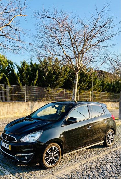 Mitsubishi preto Space Star caixa automatica connect edition