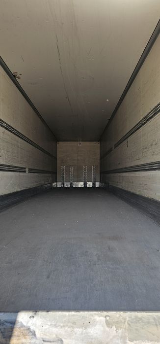 Semireboque Krone isotérmico