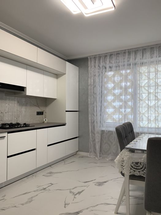 Оренда  білосніжної  2к квартири