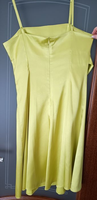 Elegancka sukienka dla kobiety