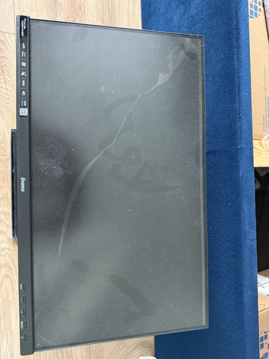 Uszkodzony dotykowy monitor Iiyama T2254MSC