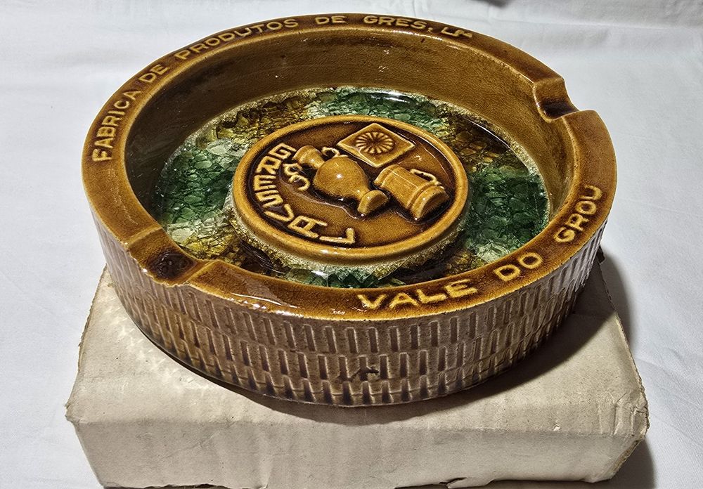 Cinzeiro Vintage - Vale de Grou