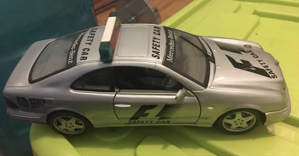 Miniatura 1/18 Mercedes Benz CLK AMG Safety Car F1