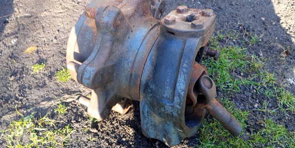 Pompa hamulcowa z koparki Volvo