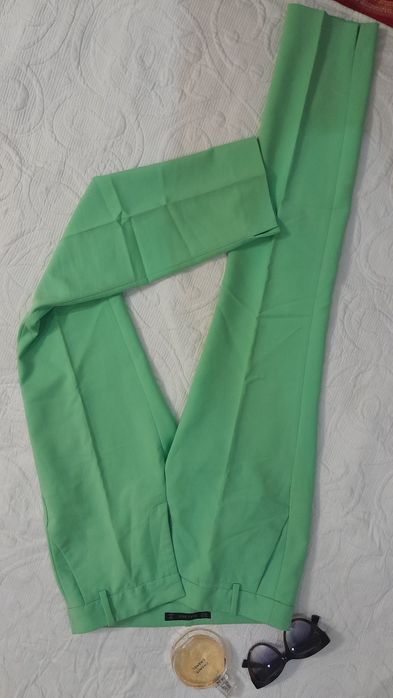 Брюки р34, котон, полиестр.нові