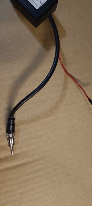 Samochodowy wzmacniacz antenowy 16 dB