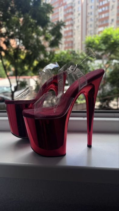 Стрипы тройка pleaser