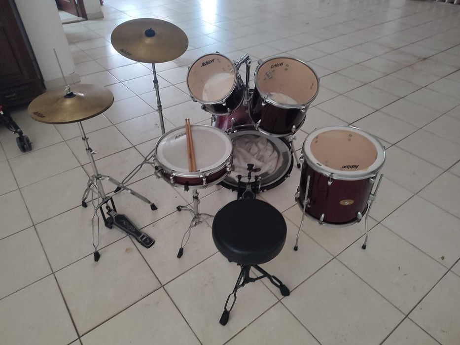 Bateria Ashton bom para iniciantes