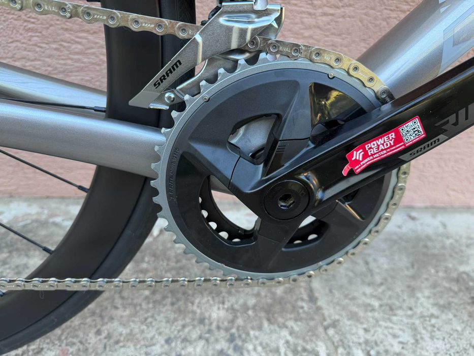Rower szosowy Ridley Helium SLX Disc, koła carbon, Sram Rival eTap