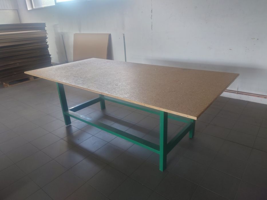 Mocny stół roboczy / przemysłowy / warsztatowy / do pakowania 125x250