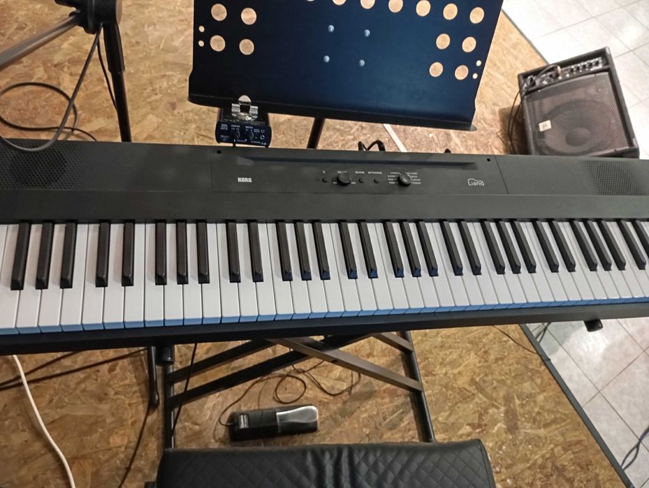 Teclado Korg Piano L1