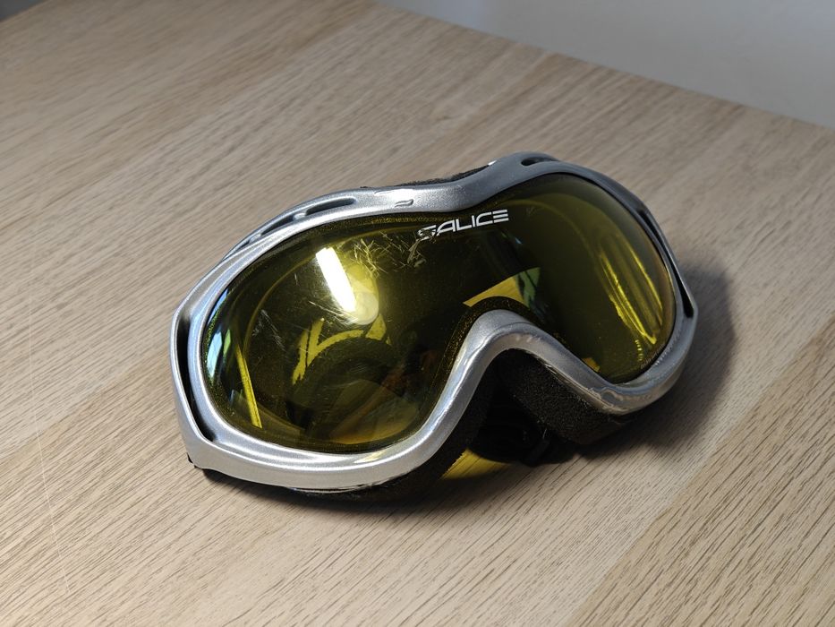 Golge Salice narciarskie snowboard narty