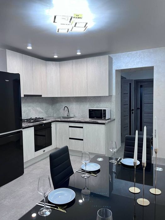 Люкс-апарт подобово(від власника) Не далеко від жд вокзалу