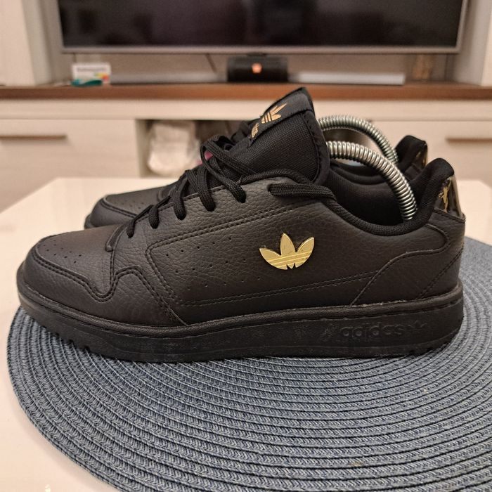 Оригінал! Кросівки Adidas (38.5)-(39)