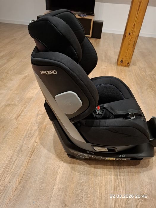 Fotelik samochodowy Recaro Zero1 Hero
