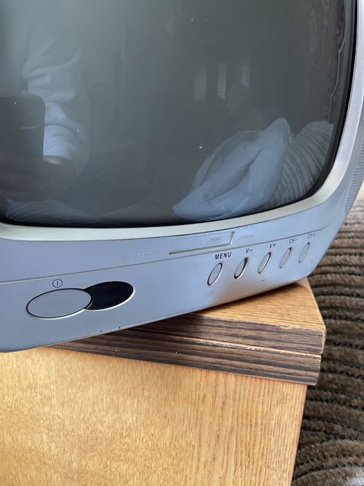 Маленький Старий Телевізор