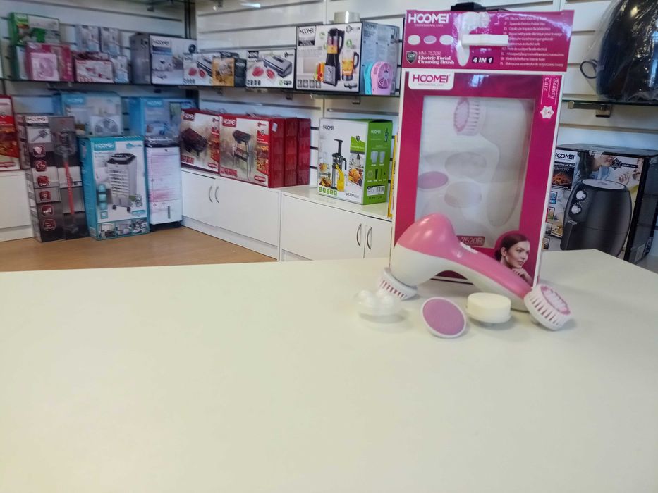 Escova Elétrica Para Limpeza Facial (4 EM 1)