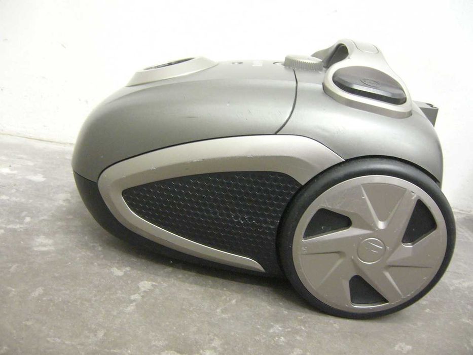 Odkurzacz Raven model EO005 sprzedany