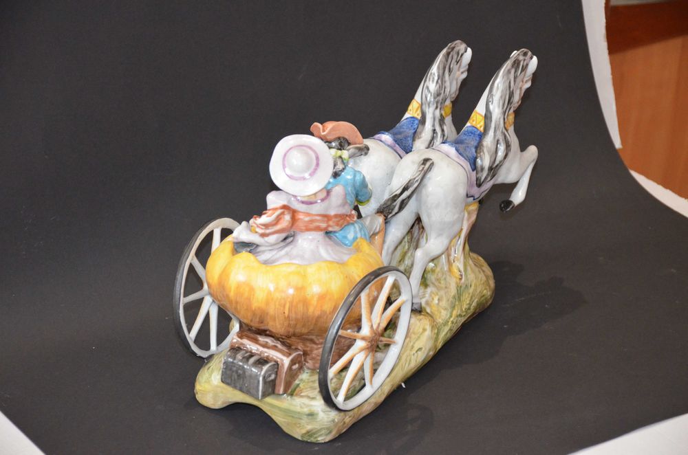 Porcelana, Bajkowa kareta powóz z dyni, Roceram do kolekcji 39cm