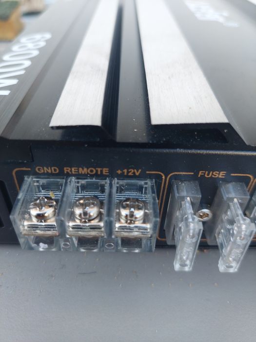 Amplificador  6800W