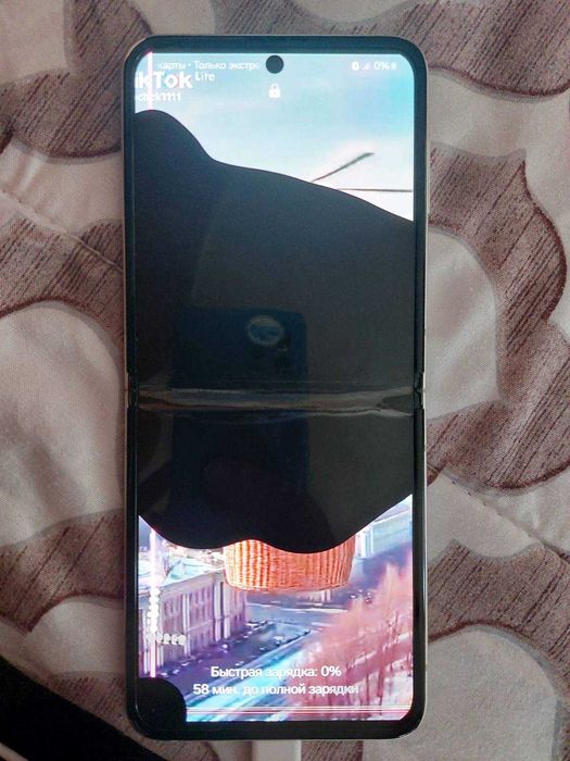 Samsung Galaxy z flip 3 5g Розбитий екран!