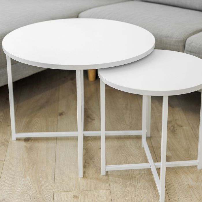 Журнальний столик, приліжковий стіл