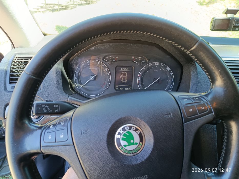 SKODA  Octavia  1.6 mpi