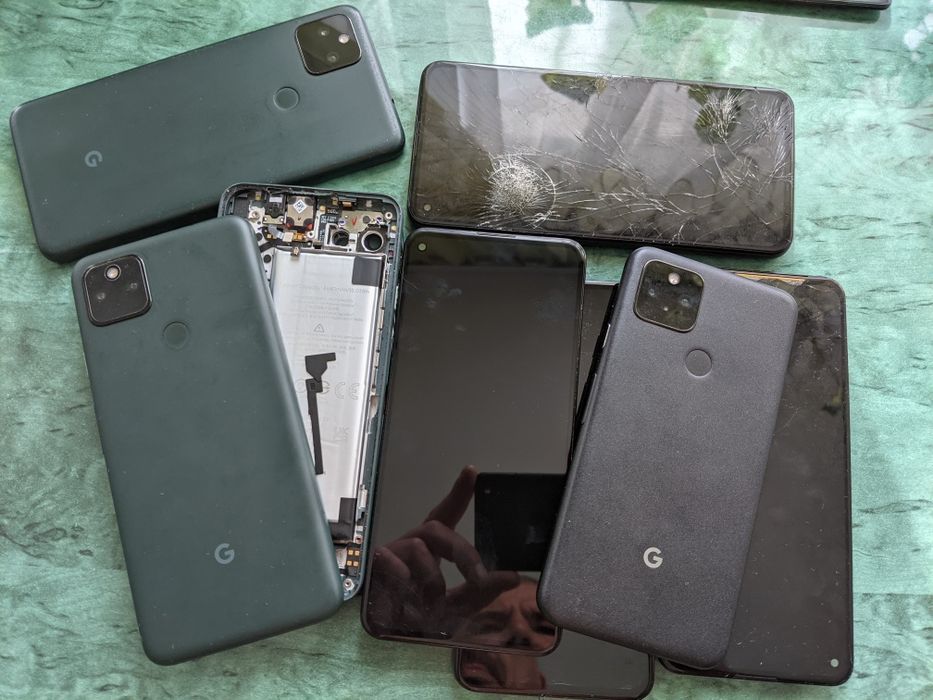 Оригінальні запчастини Google Pixel Всі моделі