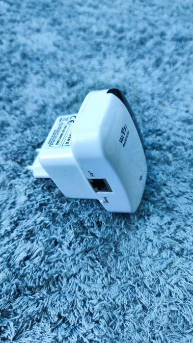 Wzmacniacz WiFi repeater