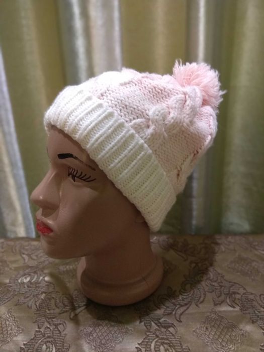 Шапка женская вязаная