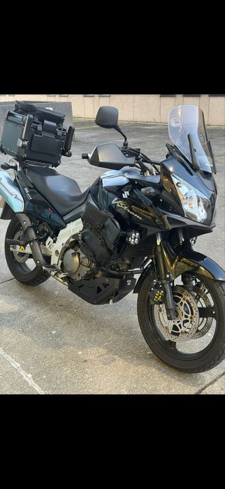 Suzuki vstrom DL 650.