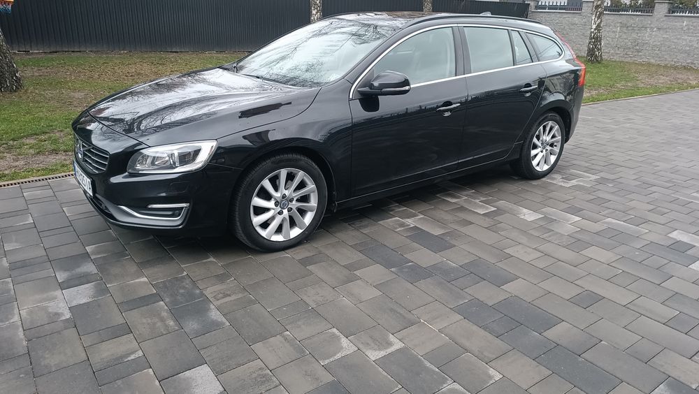 Volvo V60 D4 2014