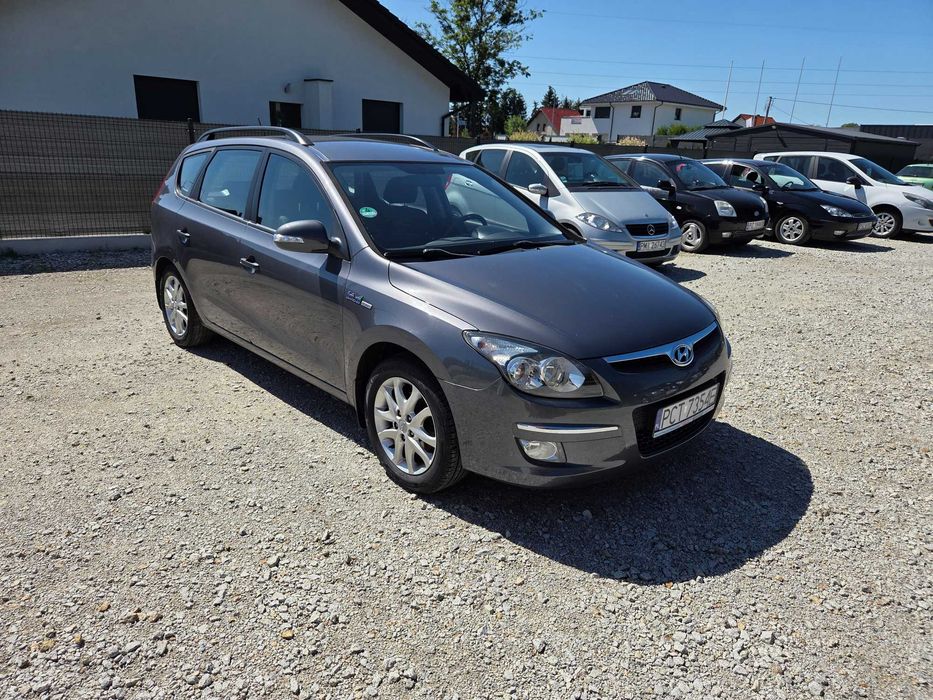 Hyundai I 30 1,4 Blue Drive LIFT Alus Hak 2010 rok Zamiana