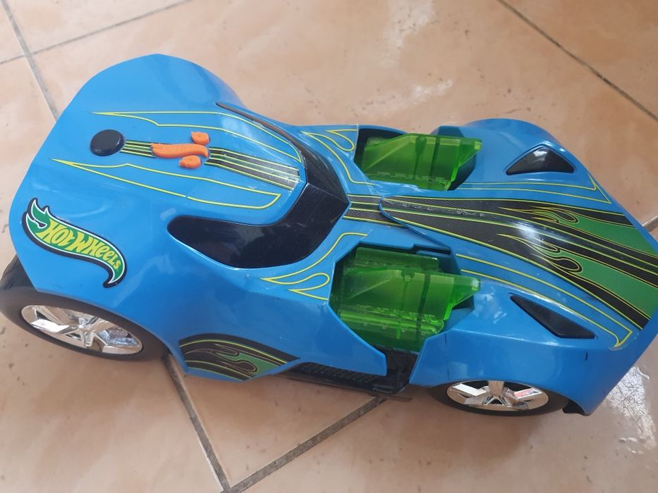 Великі авто гоночні  hot wheels  з амазон оригінал